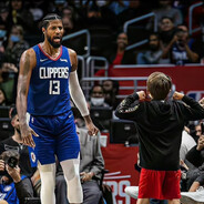 车上的卡片是潘妈