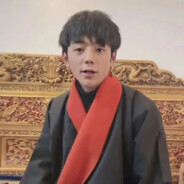 丁真偷唆肖战牛牛被蔡徐坤发现