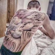 他在灯火阑珊处丶