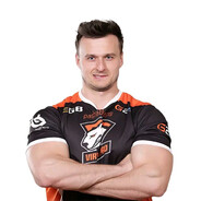 Pasha Bicepsツ