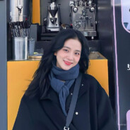 一房iu二房jisoo三房Lisa