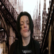 поцеловало в храме