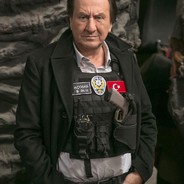 Hüsnü Başkomiserimm