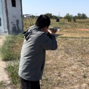 快看！地上有五毛