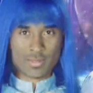 甜甜的女孩也有咸咸的地方