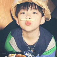 眉头一皱退至队友身后