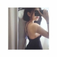 变成嘉然小姐偷吃贡品