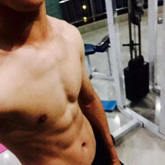 我能摸你一下么