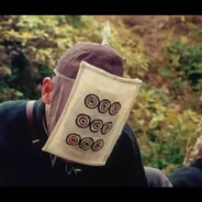 双枪超雄老太婆