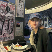 这么多人她怎么守得住B啊