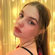 Nastya(´｡• ω •｡`)