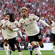 Туго Неебите