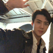 松鼠爱吃葡萄ye