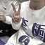 白给小天才！