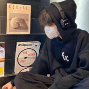 躺在雪中看雪花