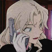 给女大学生抹身体乳