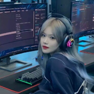 她和卡莎一样美.