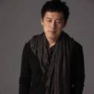 逮住蛤蟆攥出尿来