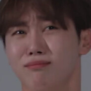 八龙中舞蹈机器