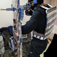 Мамка дома?