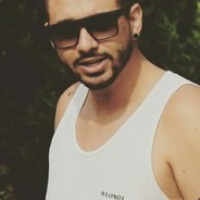 Очкастый мачо