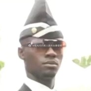 敌羞吾去拖她衣