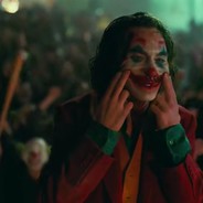 钢琴上的发动机