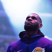 老詹是个超级英雄