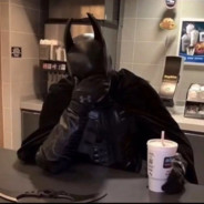 你还搁那打那个b大电呢