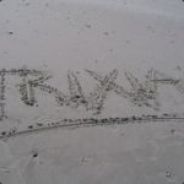 Trixia1603 - steam id 76561197960554814