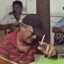 bebum chorao do cigarette do bar