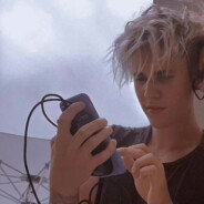 我是党员拉枪线，人民群众拉大电