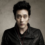 月伴琉璃倾明月