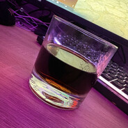 𝐿𝓊𝓃𝒶 #whiskeypeek