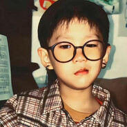 钻狗洞的橡皮泥小人