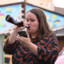 Ricarda Lang mit Bier in Hand