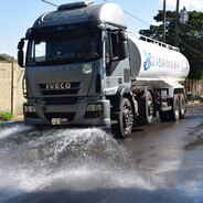 caminhão pipa 12 mil litros