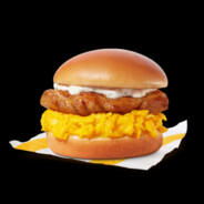 早餐板烧鸡腿炒双蛋