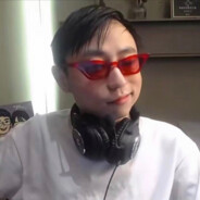 被女人扇是先闻到香味