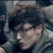 翻斗花园飞行员胡英俊