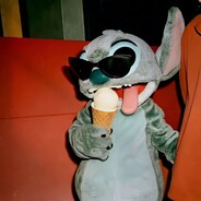 拿刀给对面理发