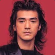 你看我用勺子吃面