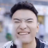 二级少校秀伯常