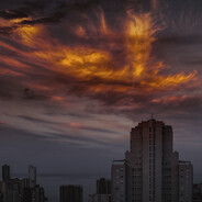 千万别碰光谱箱