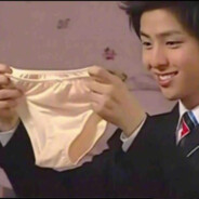 我看你也是风韵犹存