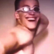 狂踹瘸子那条好腿~~~