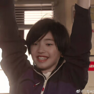 穿裙子的骄傲男人