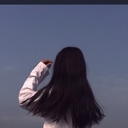 她说她是晒黑的