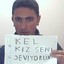 KEL KIZ SENİ SEWİYORUM