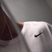 李小璐的假奶亮了